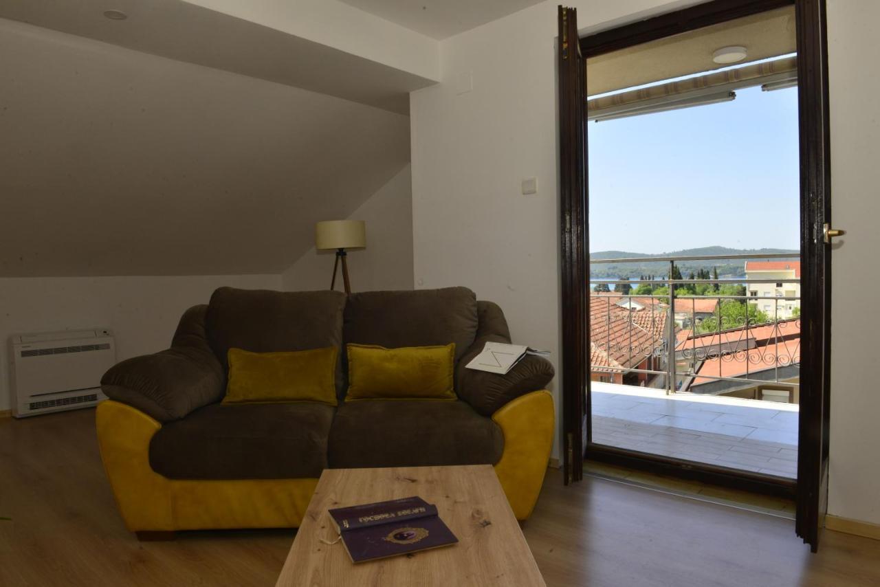 Milosavljevic Apartments Tivat Exterior photo