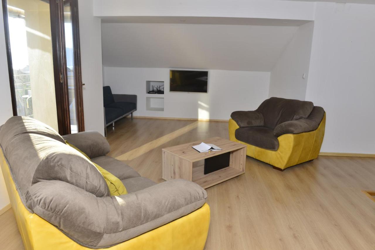 Milosavljevic Apartments Tivat Exterior photo
