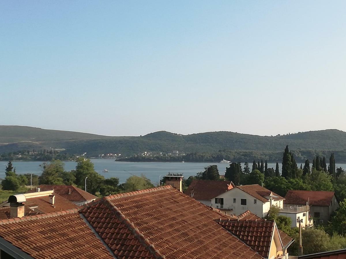 Milosavljevic Apartments Tivat Exterior photo