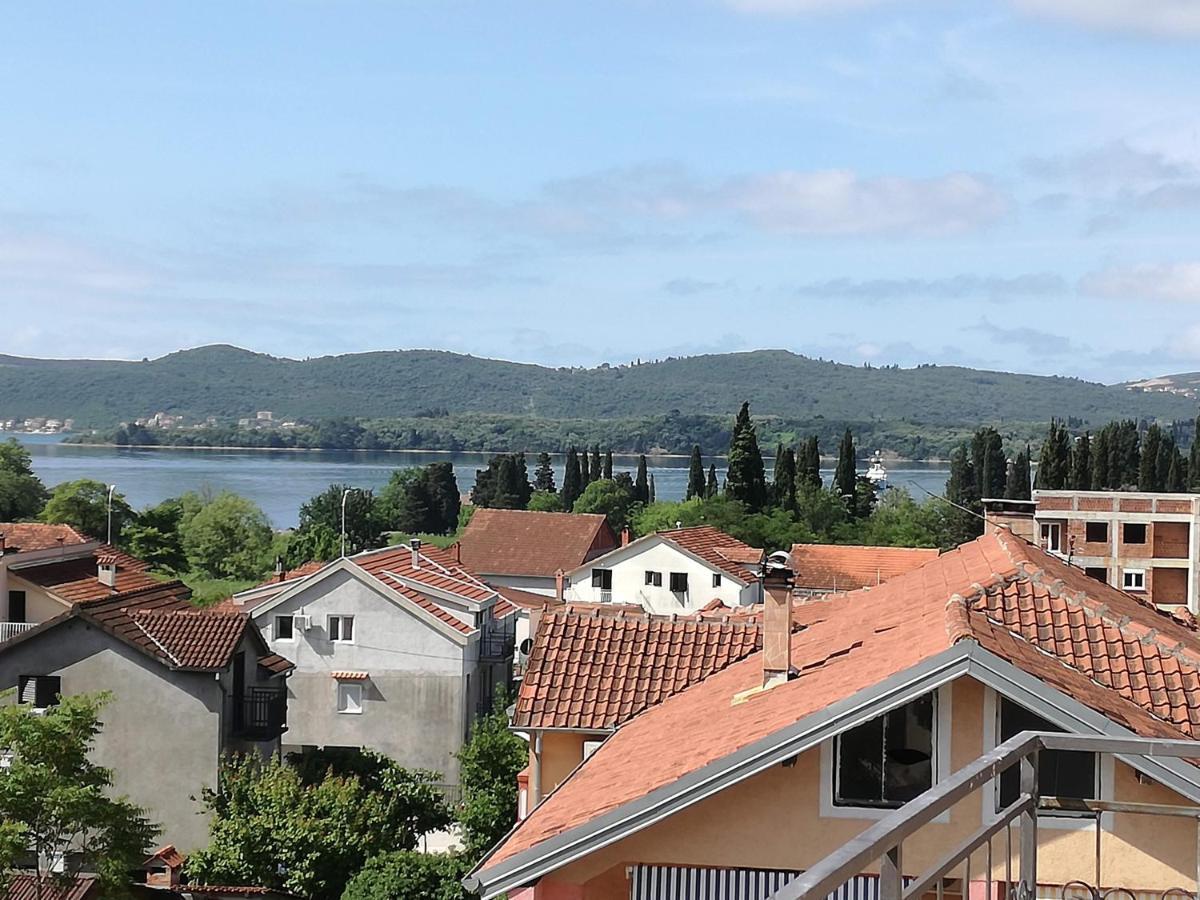 Milosavljevic Apartments Tivat Exterior photo